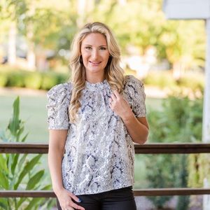 Gorgeous THML snakeskin metallic blouse!